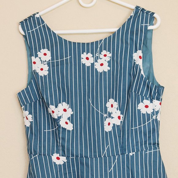 Modcloth Sleeveless Open Tie Back Blue Dress Sz 10 - Picture 2 of 7